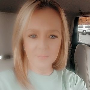 Meet your Posher, Michele